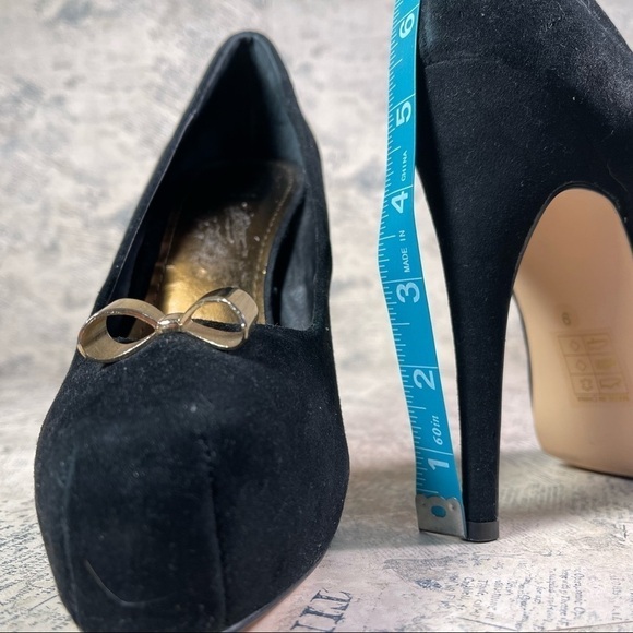 Dolce Vita Black Suede Pumps with Gold Bow Platforms - Picture 12 of 12